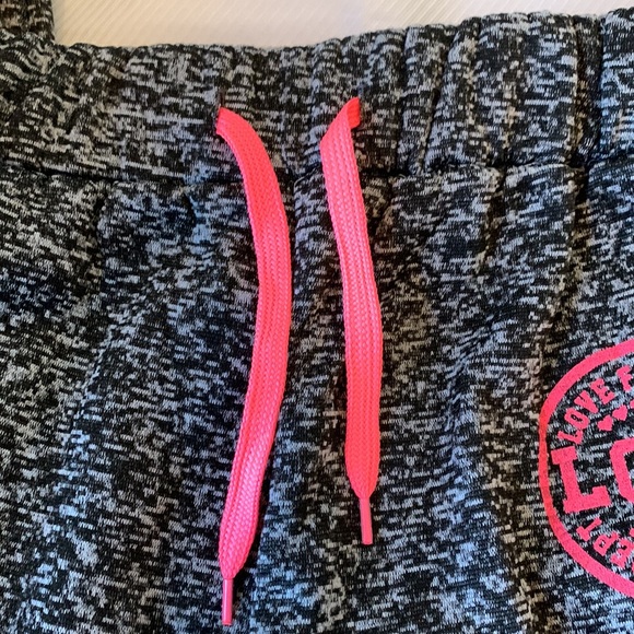 Bobbie Brook’s sweatpants - Picture 3 of 5